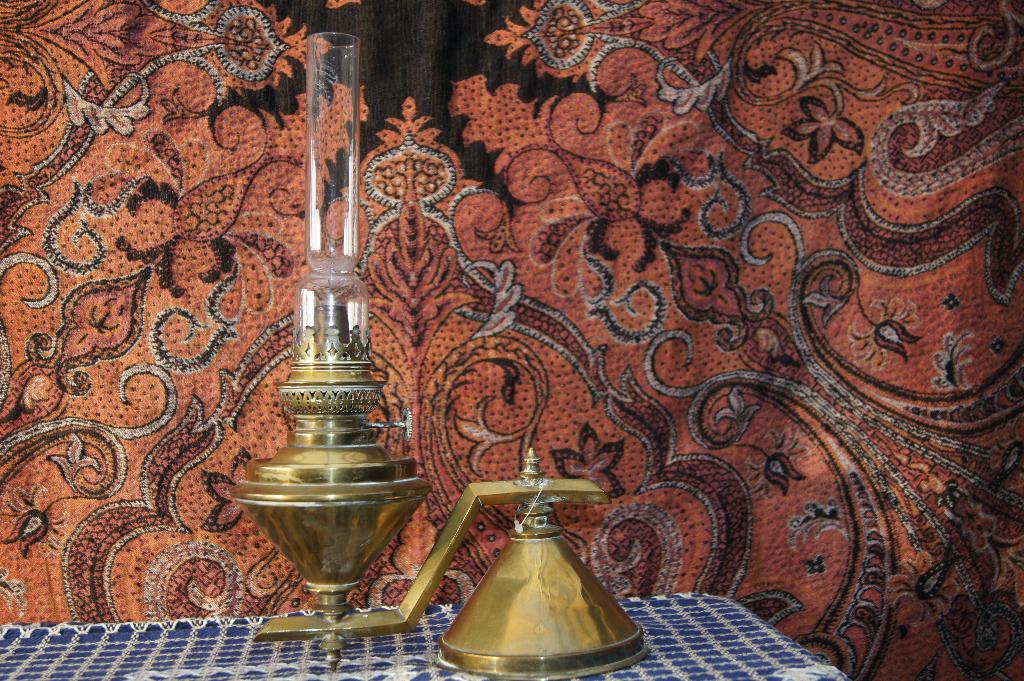 Petroleum lamp ( Met contra gewicht, Ophalen of Verzenden, Gebruikt, Motorboot of Zeilboot