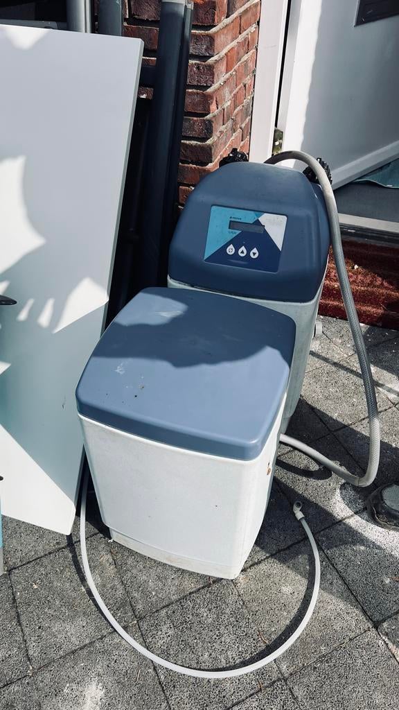 Ecomatch Slimline Waterontharder Cabinet, Ophalen of Verzenden, Gebruikt, Waterontharder met zout