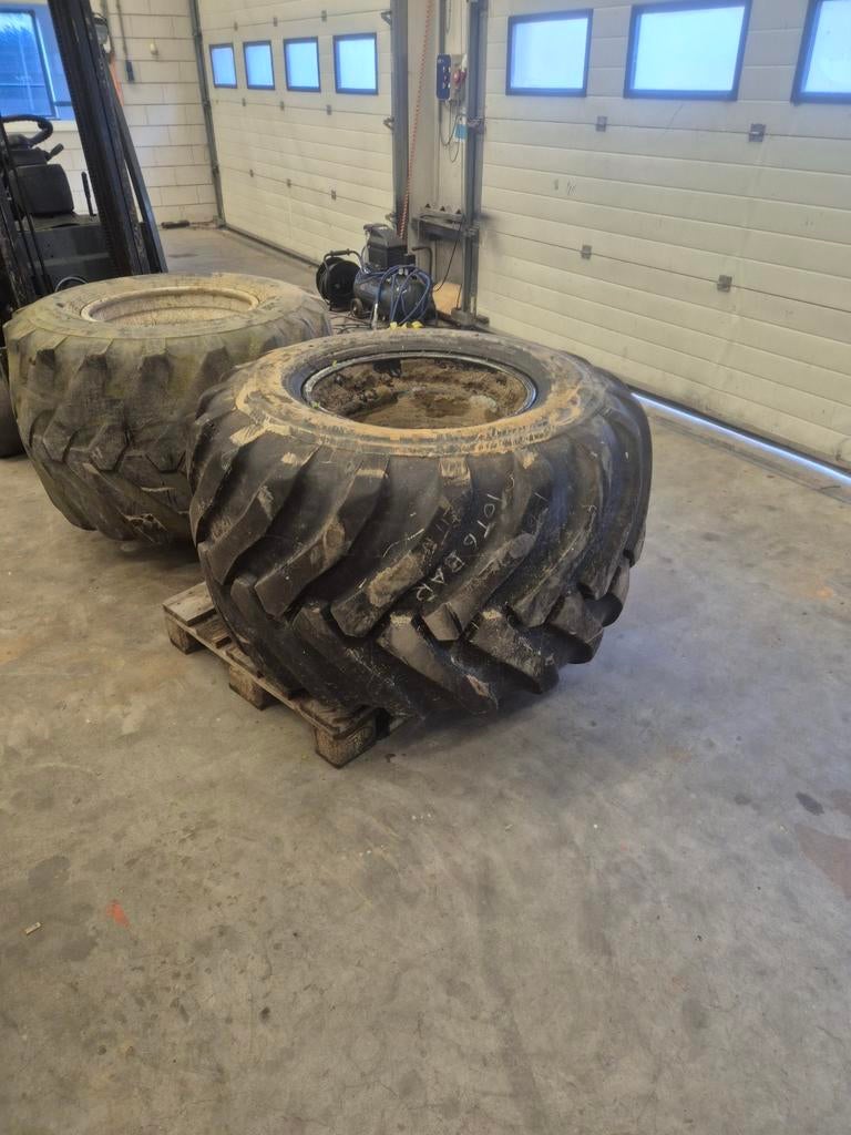 Alliance 700/40- 22.5 stuk met velg en banden, Ophalen of Verzenden