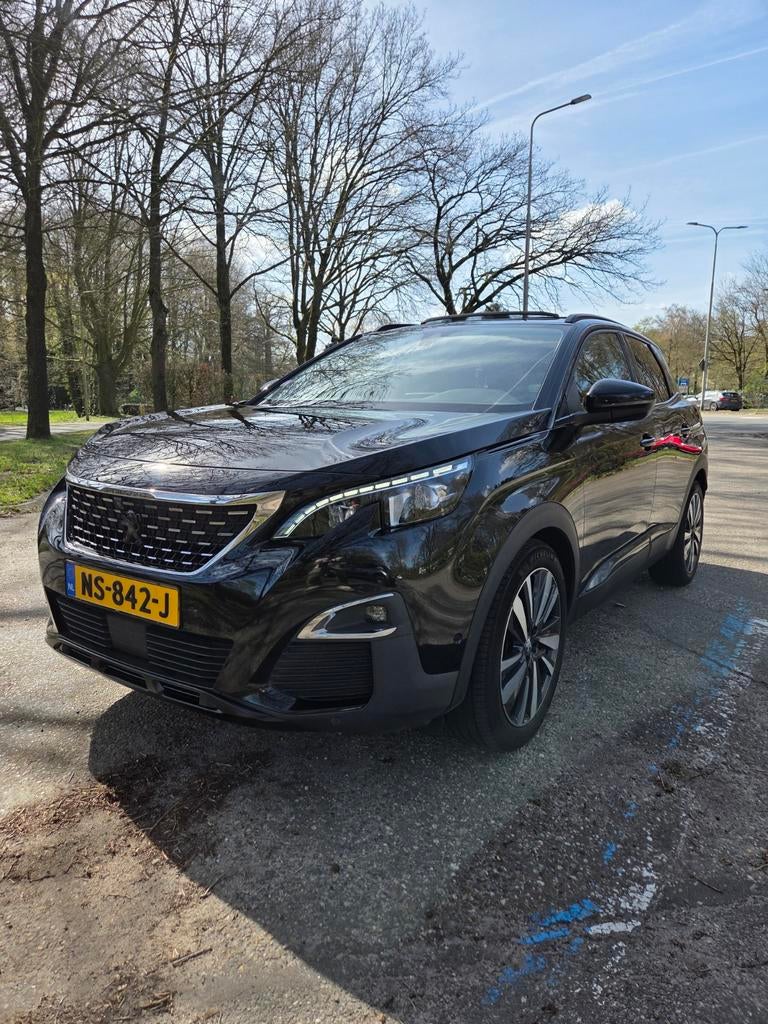 Peugeot 3008 1.2 Puretech 96KW/130PK Eat6 2017 Zwart pano, Auto's, Zwart, 1199 cc, Zwart, 1200 kg