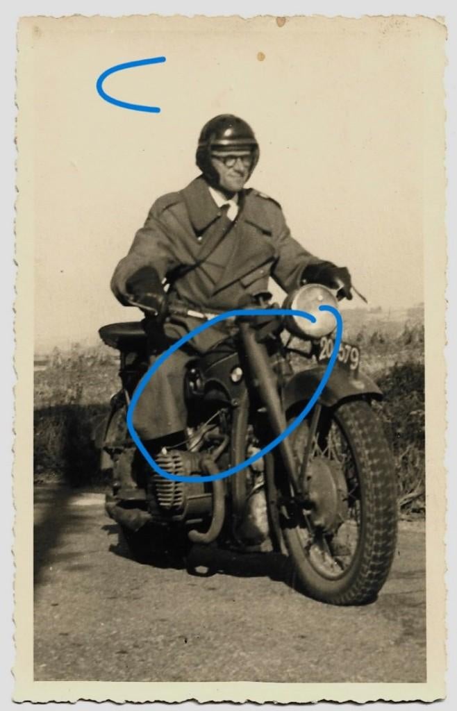 BMW motor man met helm fotokaart, Ophalen of Verzenden, 1920 tot 1940, Ongelopen, Voertuig