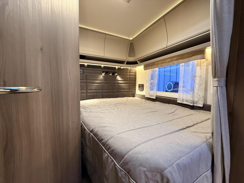 Kabe Imperial 600 DCXL, Caravans en Kamperen, Caravans, Rondzit, Bedrijf, Kabe, Overige typen