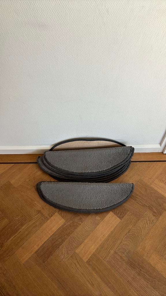 Halve maantjes voor op de trap, Ophalen of Verzenden, Gebruikt