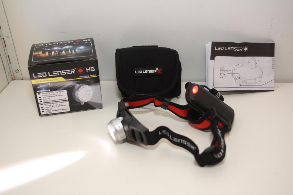Ledlenser H5 Core Hoofdlamp. Nieuw in doos., Ophalen of Verzenden, Nieuw, Batterij