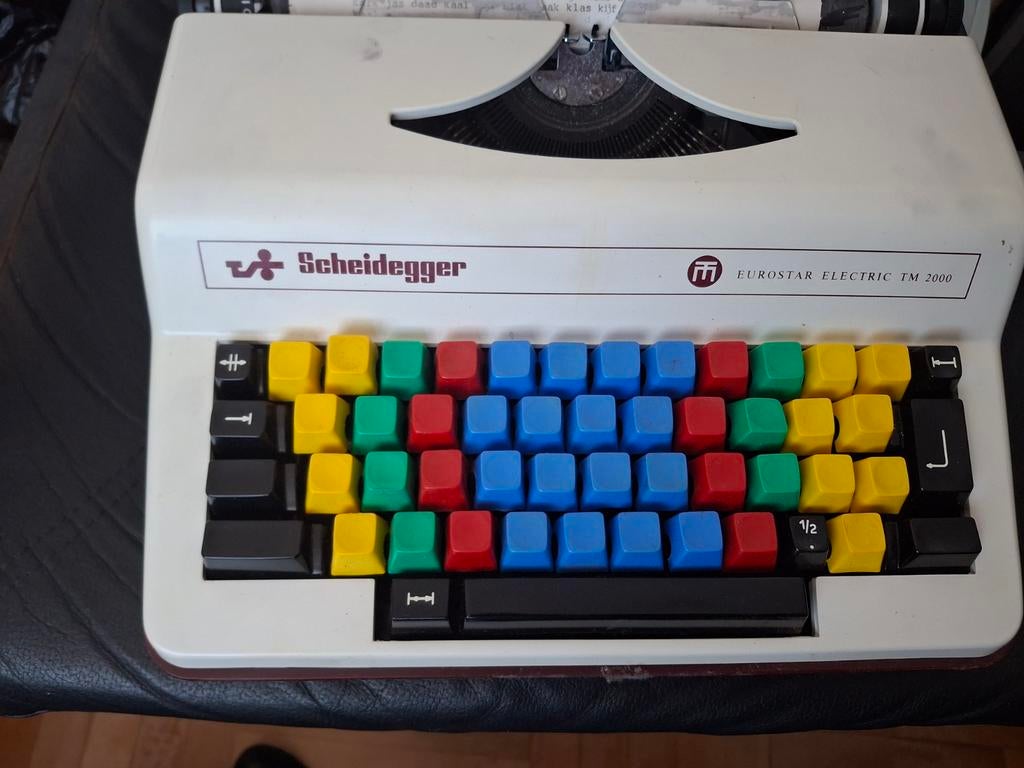 Scheidegger electrische typemachine, Eurostar ElectricTM2000, Diversen, Ophalen