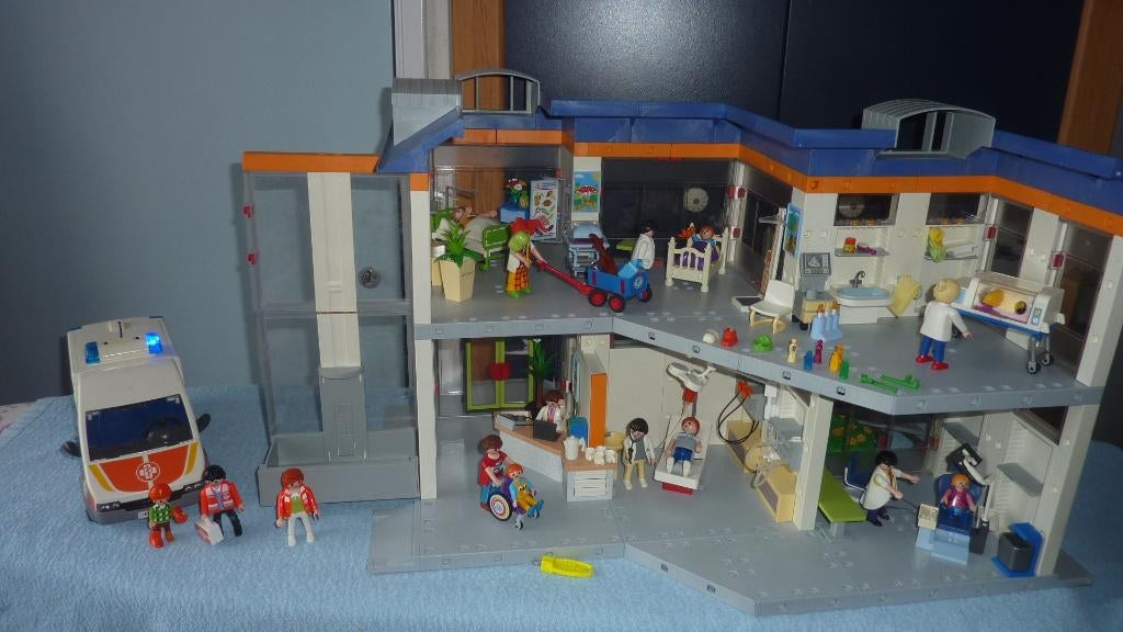 playmobil ziekenhuis ambulance couveuse en rolstoel, Ophalen of Verzenden