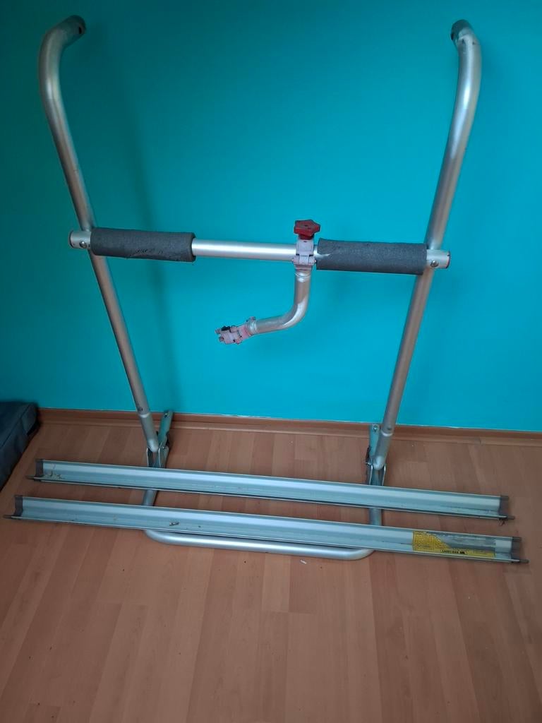 Fietsenrek voor achterop de caravan, Ophalen, Gebruikt