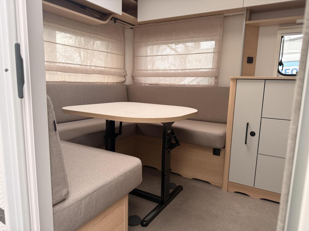 LMC Style 440D Special edition heeft extra opties!!, Rondzit, Bedrijf, Overige typen, Schokbreker