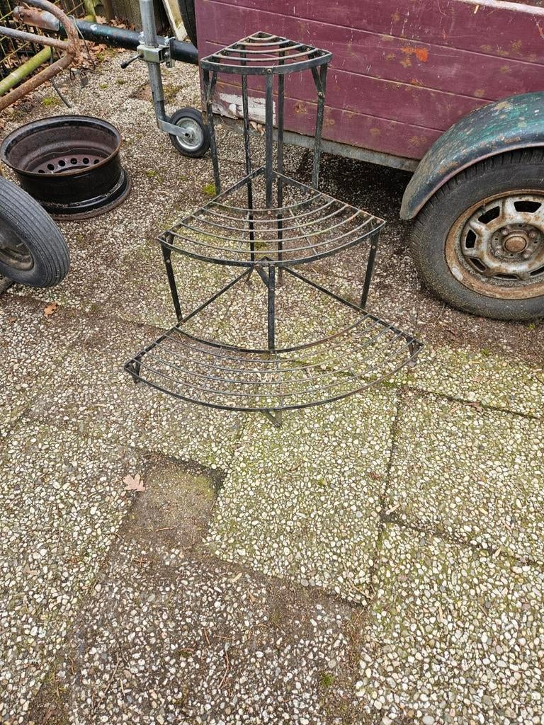 Bloemenrek 3 etages, Balkon, Rond, Ophalen of Verzenden, Metaal