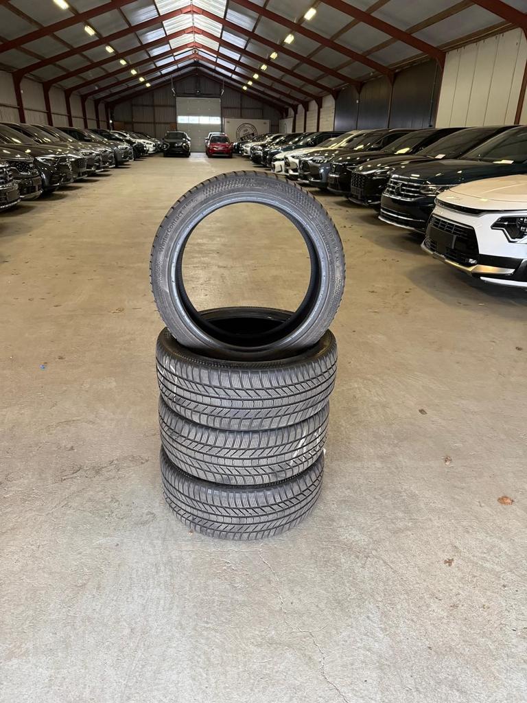 Continental Winterbanden 245/40R19, Ophalen, Gebruikt, -, -