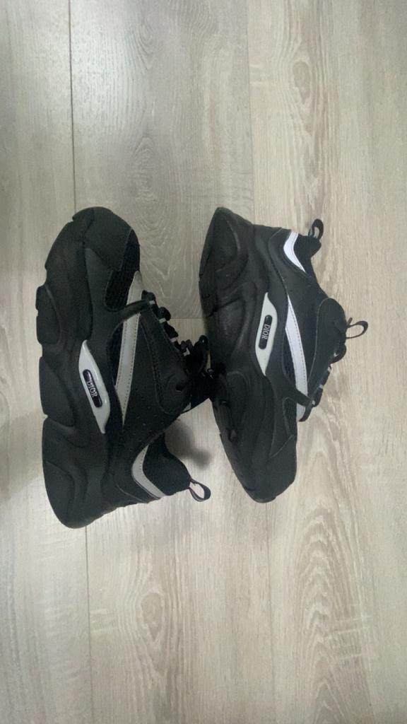 Dior B22, Zwart, Ophalen of Verzenden, Sneakers of Gympen, Zo goed als nieuw