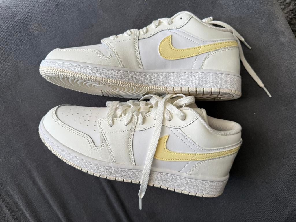 Nieuwe nikes, Kleding | Dames, Schoenen, Ophalen, Zo goed als nieuw, Zwart, Sneakers of Gympen