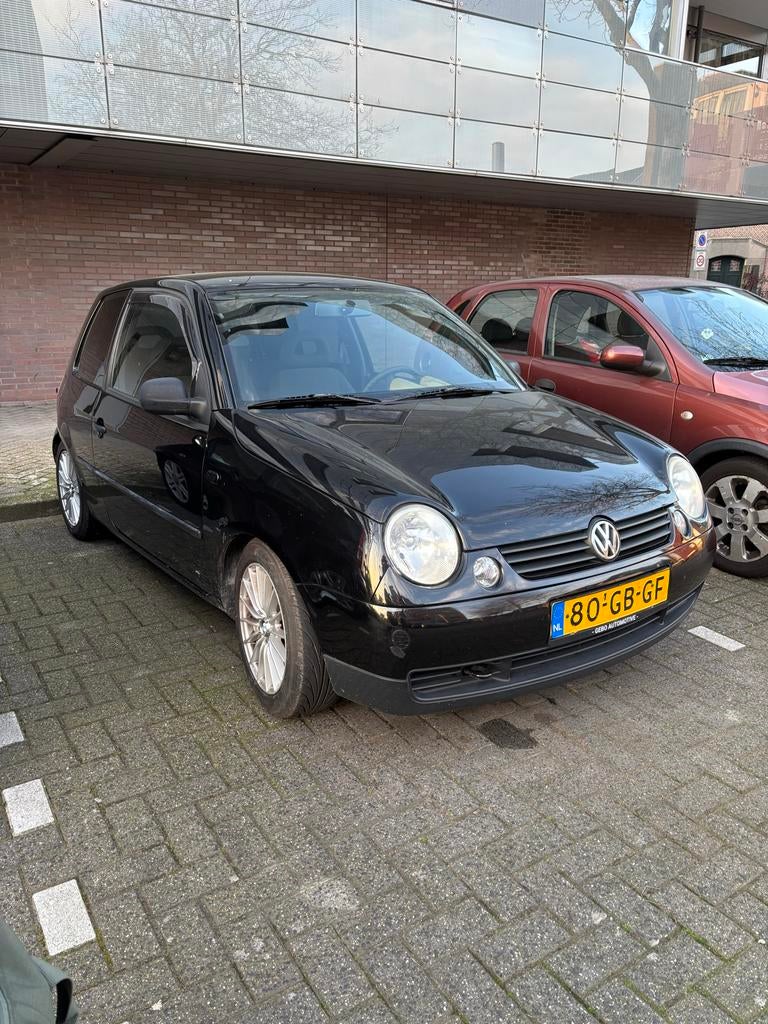 Volkswagen Lupo 1.4 16v 75pk 2000 Zwart, Voorwielaandrijving, 74 pk, 4 cilinders, 4 stoelen