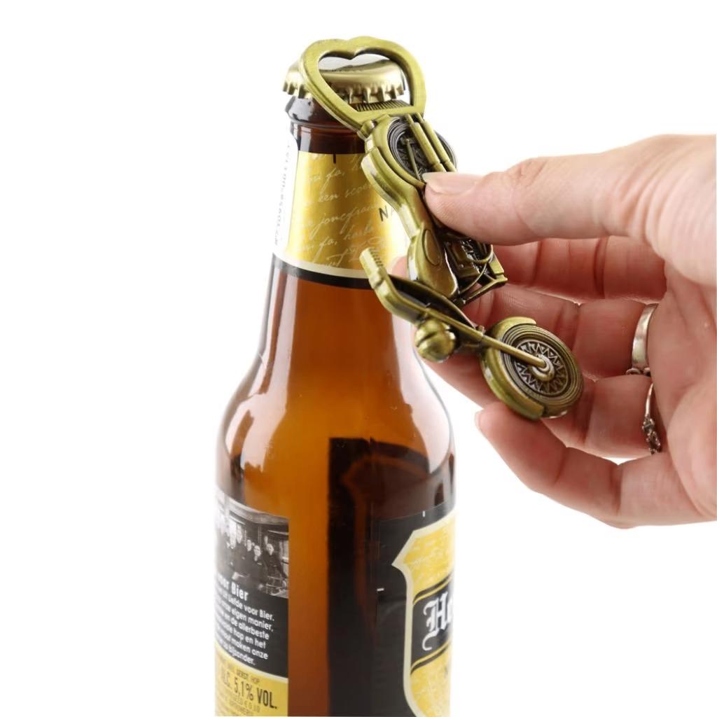 Motor opener - Koelkast magneet opener - Bier opener, Cave & Garden, Verzenden, Nieuw, Kouwe Hoek 1B, Waddinxveen