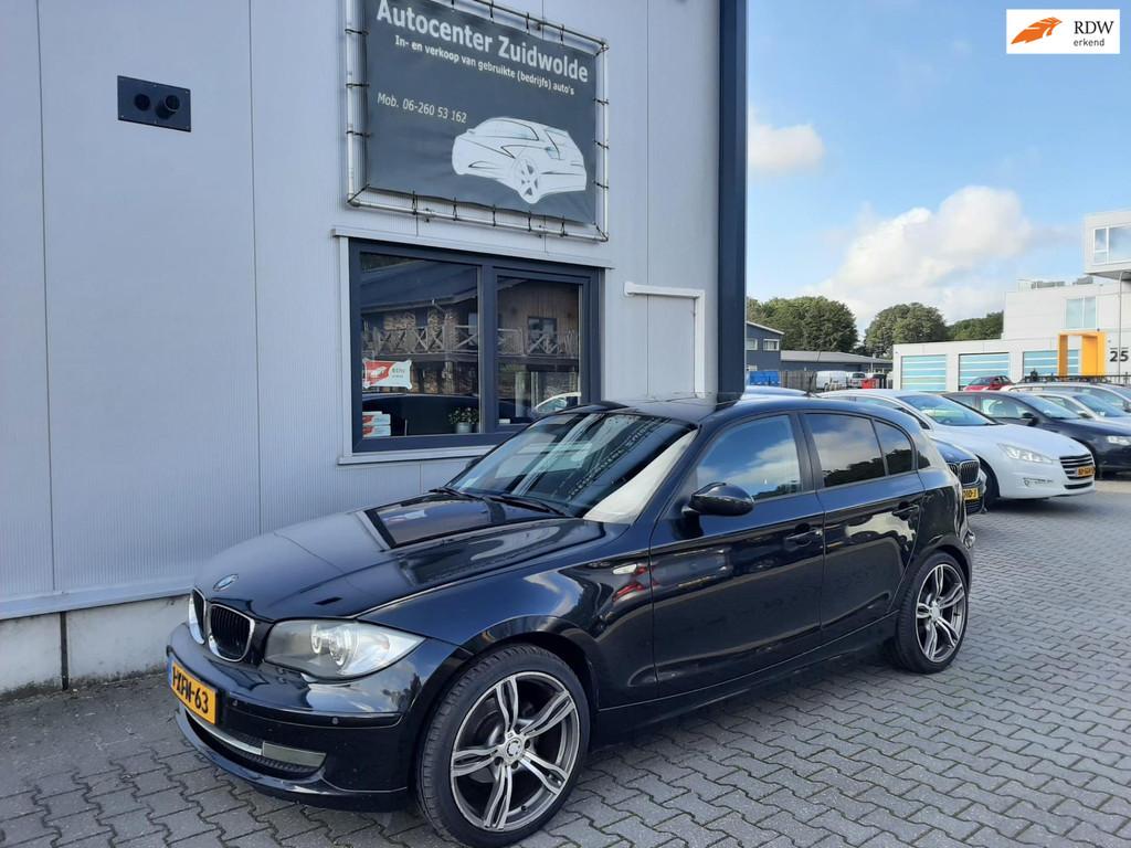 BMW 1-serie 116i High Executive apk 5-2027, 1596 cc, Gebruikt, Zwart, 4 cilinders