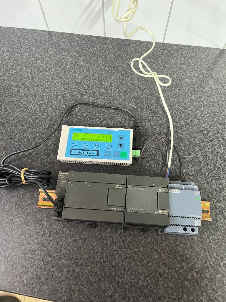 Siemens TD 200 Simatic S7 , Logo , S7-200 , CPU224 , EM223, Hobby en Vrije tijd, Elektronica-componenten, Ophalen, Gebruikt