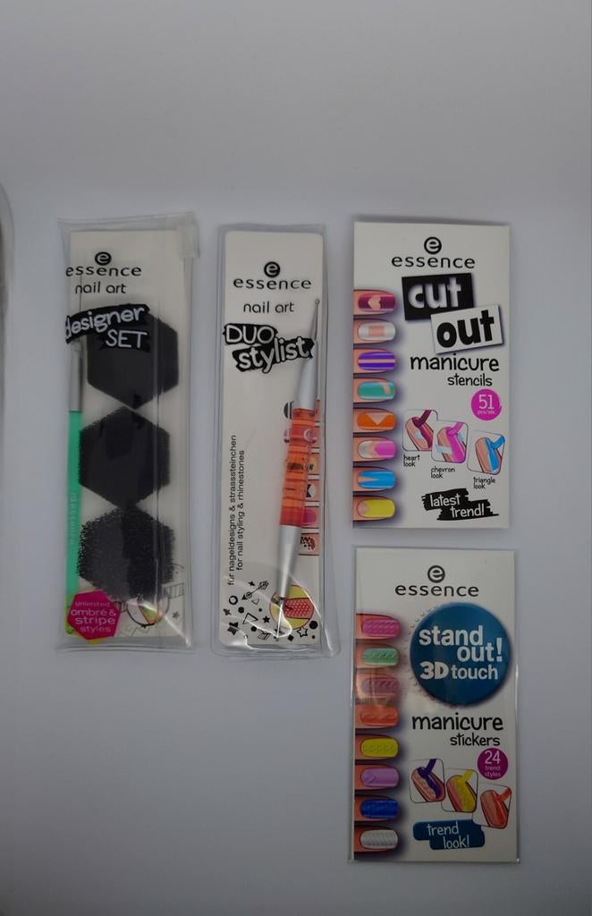 Essence nail art en manicure stencils en stickers NIEUW, Ophalen of Verzenden, Nieuw