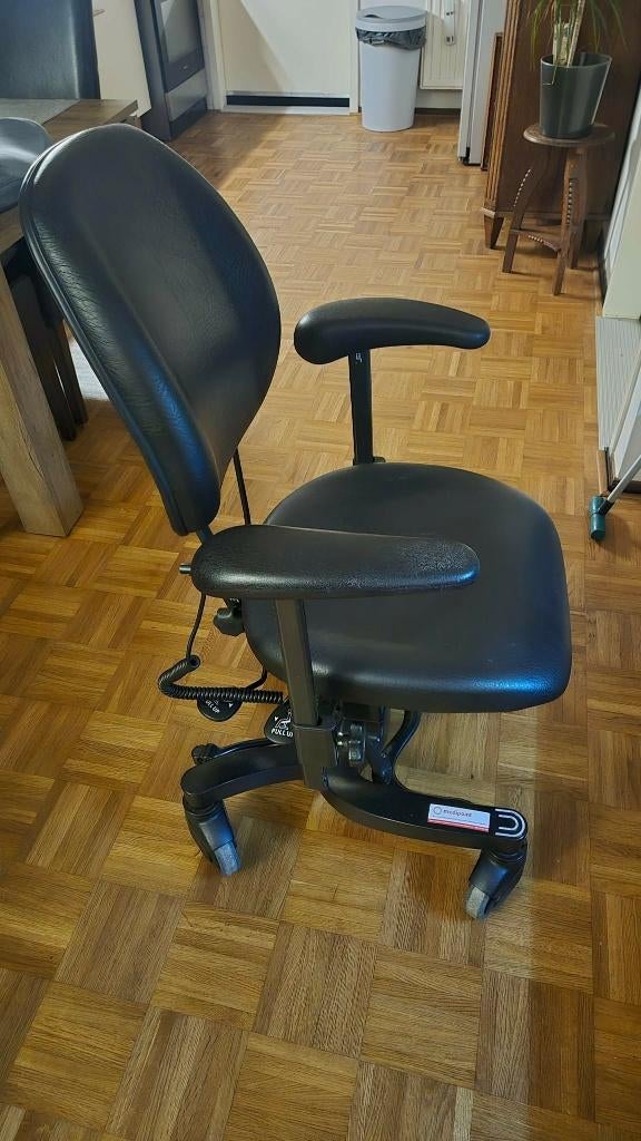 Trippelstoel Vela 700EB, Ophalen, Gebruikt