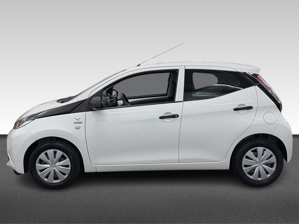 Toyota Aygo 1.0 VVT-i 69PK 5DRS X-NOW AIRCO CARKIT NAP, Auto's, Toyota, Voorwielaandrijving, Gebruikt, 4 stoelen, Wit