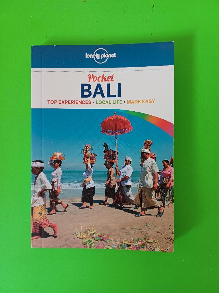 Pocketboekje - Lonely Planet - Reisgids - Bali, Boeken, Gelezen, Lonely Planet, Ophalen of Verzenden, Reisgids of -boek