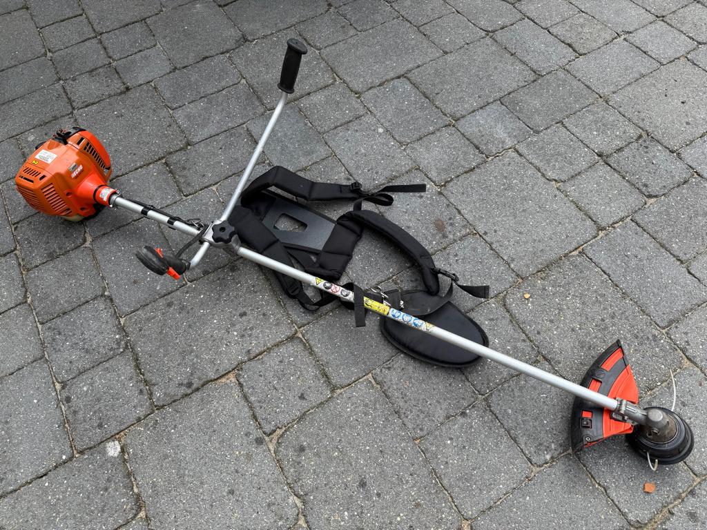 Echo SRM-335TES bosmaaier / grastrimmer (30,5 cc, 1,04 kW), Ophalen of Verzenden, Gebruikt, 30 tot 50 cm, Benzine