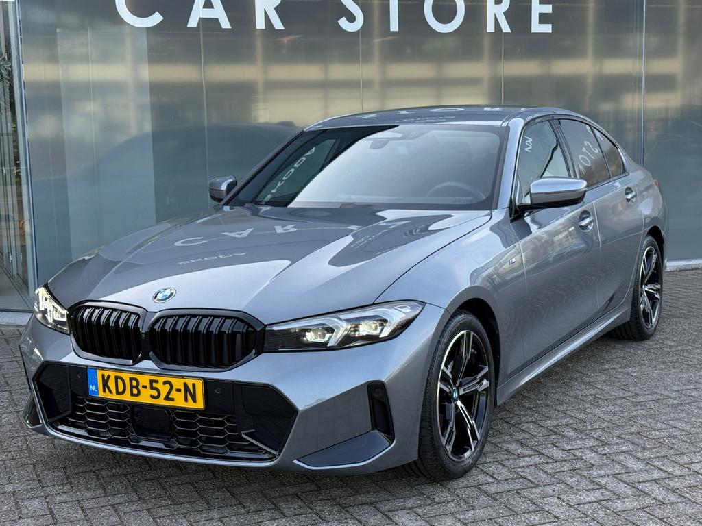 BMW 3-serie 320i M-Sport Laser|Adap Cruise|HuD|Leder|Fabriek, Auto's, Automaat, 1998 cc, Euro 6, 4 cilinders