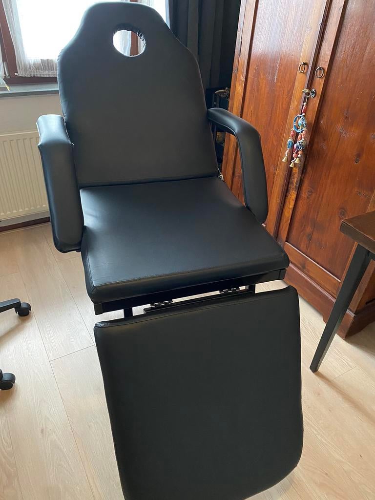 Behandelstoel opvouwbaar, Ophalen, Zo goed als nieuw, Massagetafel