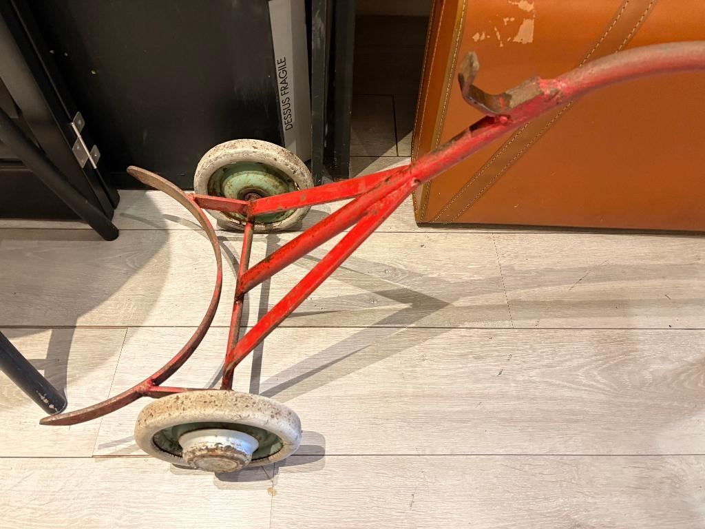 Uniek Melkbussen Steekwagentje of Trolley., Ophalen