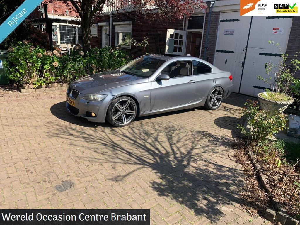 BMW 3-serie Coupé 335d High Executive, Auto's, BMW, Achterwielaandrijving, 2993 cc, 4 stoelen, Parkeersensor