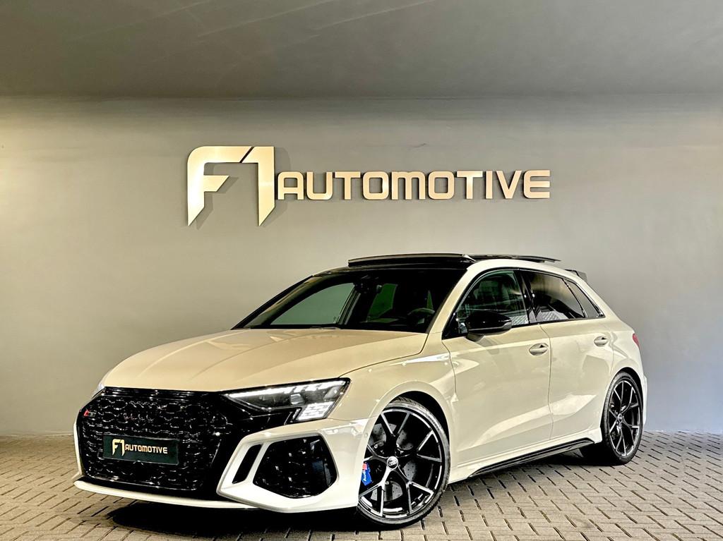 Audi RS3 Sportback 2.5 TFSI quattro Pano|Ceramic|HuD|B&O|VOL, Automaat, Gebruikt, RS3, Bedrijf