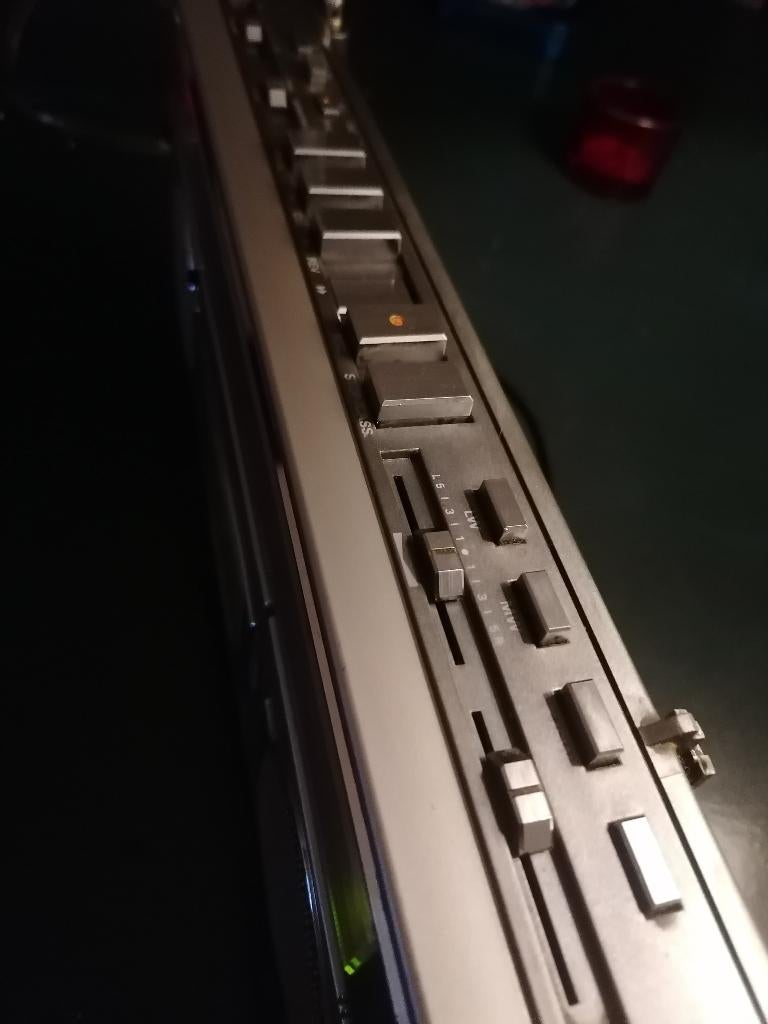 Grundig RR550 radio, Audio, Tv en Foto, Radio's, Ophalen of Verzenden, Refurbished