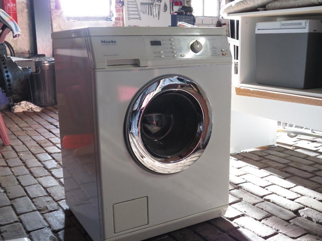 Miele softtronic W4160 met defect, Witgoed en Apparatuur, Ophalen, Gebruikt, Minder dan 85 cm, 4 tot 6 kg