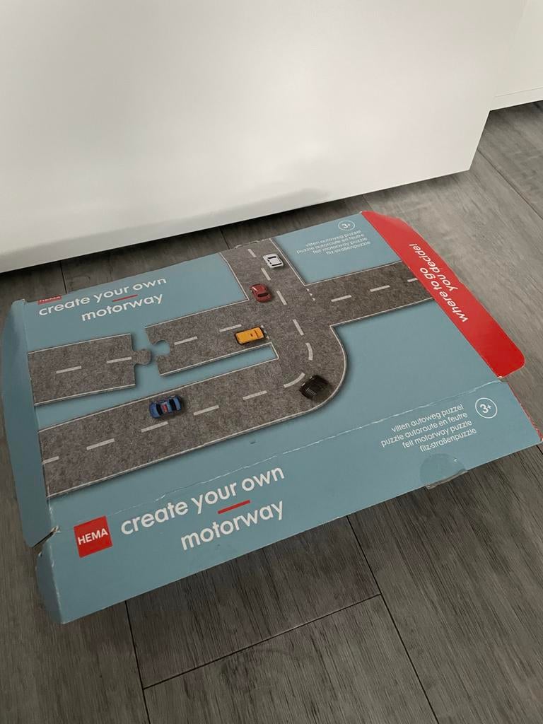 Hema Create Your Own Motorway - Vilt Puzzel, Zo goed als nieuw, Van hout, 4 tot 6 jaar, Meer dan 50 stukjes
