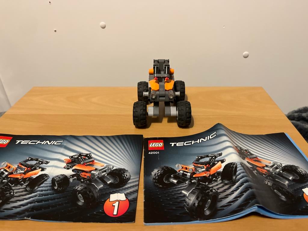 Lego Technic 2 in 1 Off Roader 42001 - Compleet, Kinderen en Baby's, Speelgoed | Duplo en Lego, Ophalen, Zo goed als nieuw, Complete set