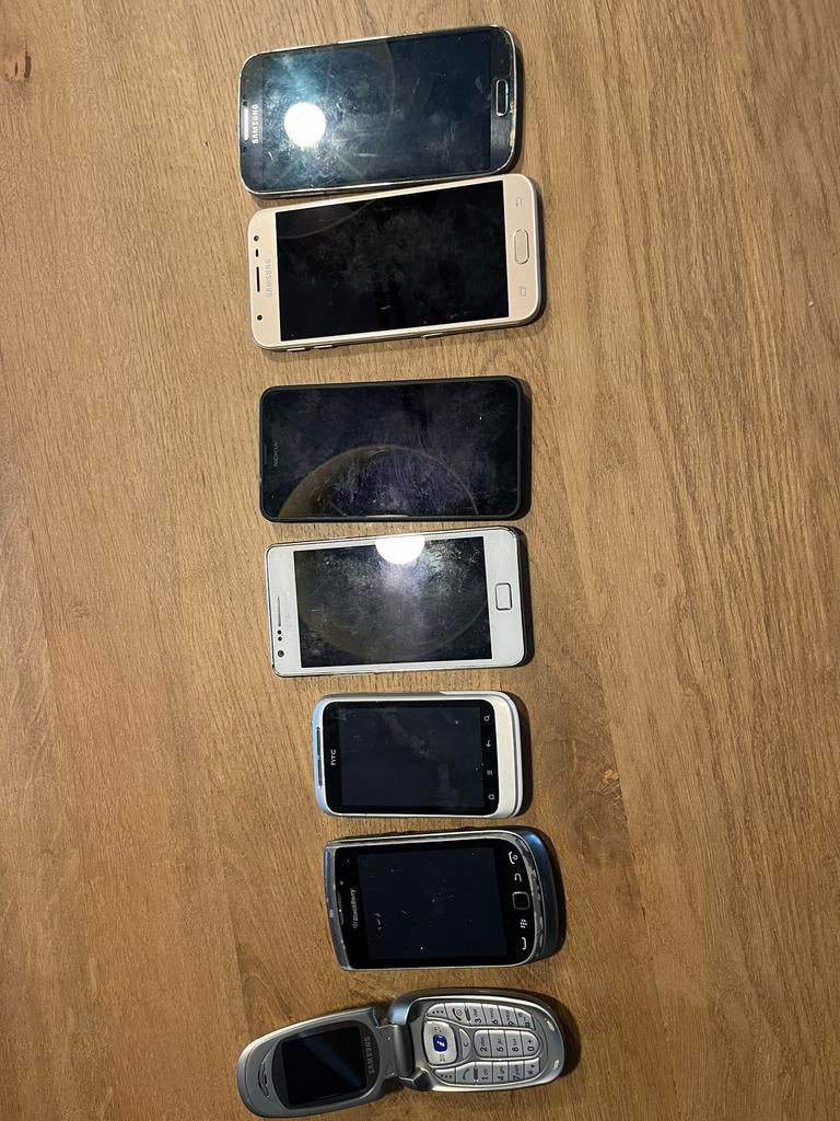 Oude GSM Collectie - Diverse Modellen, Ophalen, Gebruikt, Minder dan 3 megapixel, Klassiek of Candybar