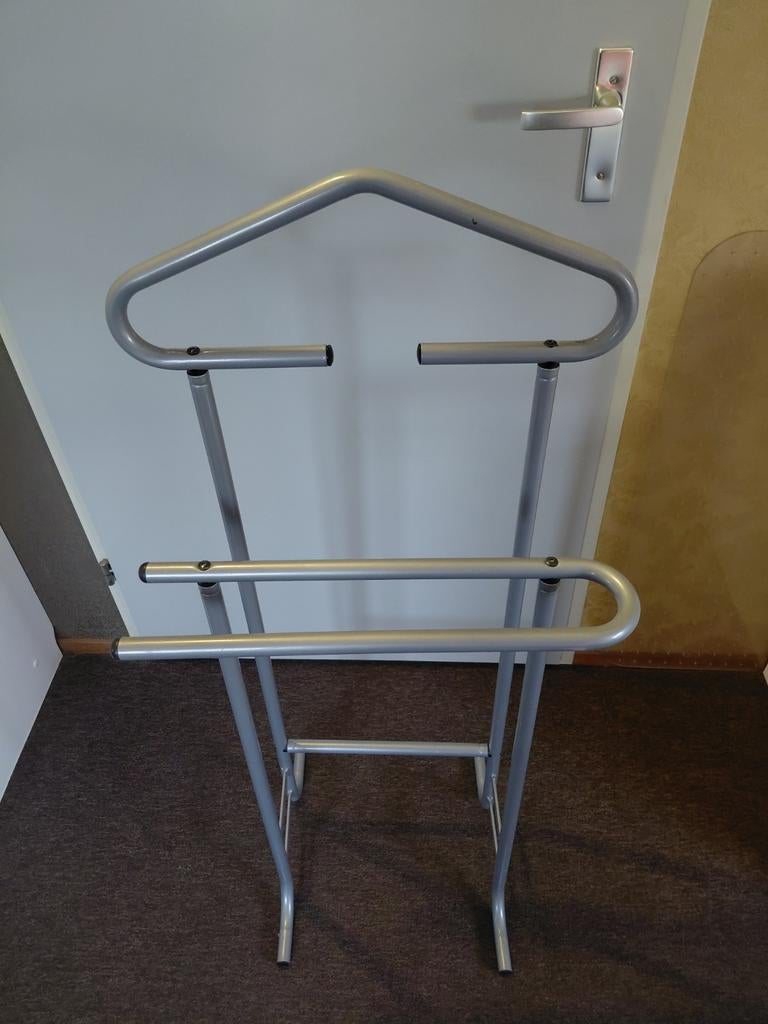 Dressboy,kledingrek., Ophalen