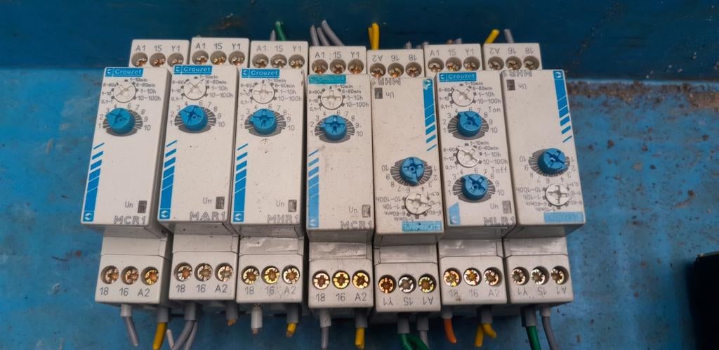 Tijdrelais Crouzet, Hobby en Vrije tijd, Elektronica-componenten, Ophalen of Verzenden