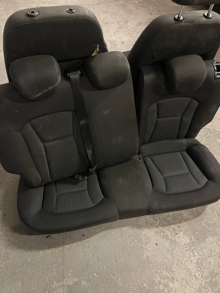 Audi A1 stoelen met achterbank 5 deurs. Of doe n bod!!, Auto-onderdelen, Interieur en Bekleding, Ophalen of Verzenden, Audi
