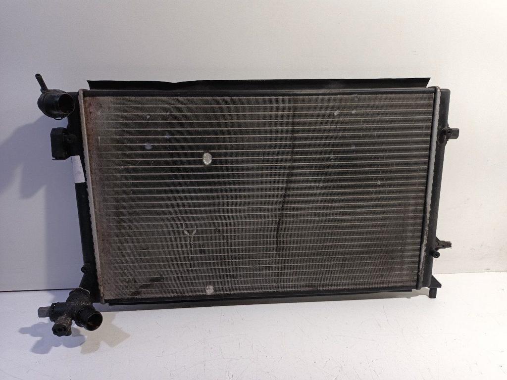 Radiateur Volkswagen Golf, Auto-onderdelen, Motor en Toebehoren, Volkswagen, Gebruikt, Herkomst onderdeel bekend, 12 maanden garantie
