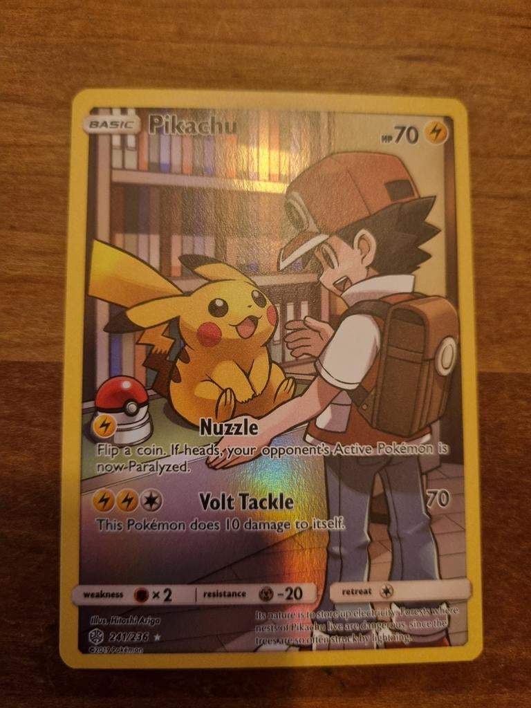 Pikachu Secret Rare Cosmic Eclipse 241/236 - Nieuwstaat, Hobby en Vrije tijd, Verzamelkaartspellen | Pokémon, Ophalen of Verzenden
