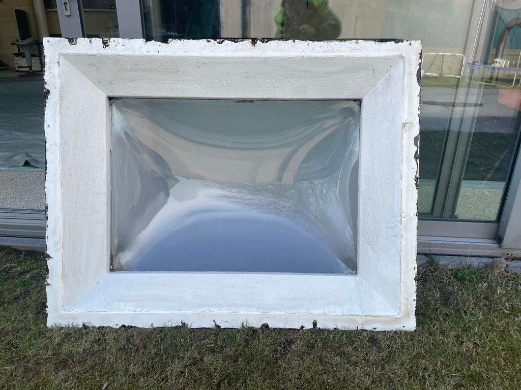 Lichtkoepel met opstand, Ophalen, Kunststof, Gebruikt, Overige kleuren