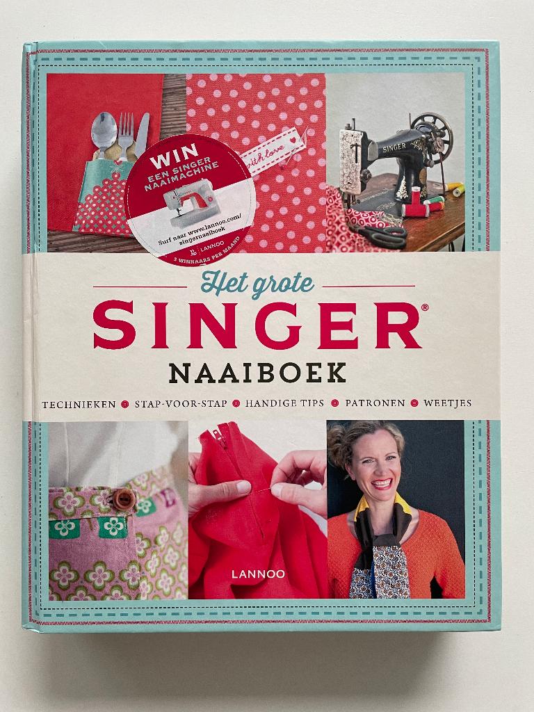 Het grote singer naaiboek, Boeken, Hobby en Vrije tijd, Verzenden, Hilde Smeesters, Zo goed als nieuw, Borduren en Naaien