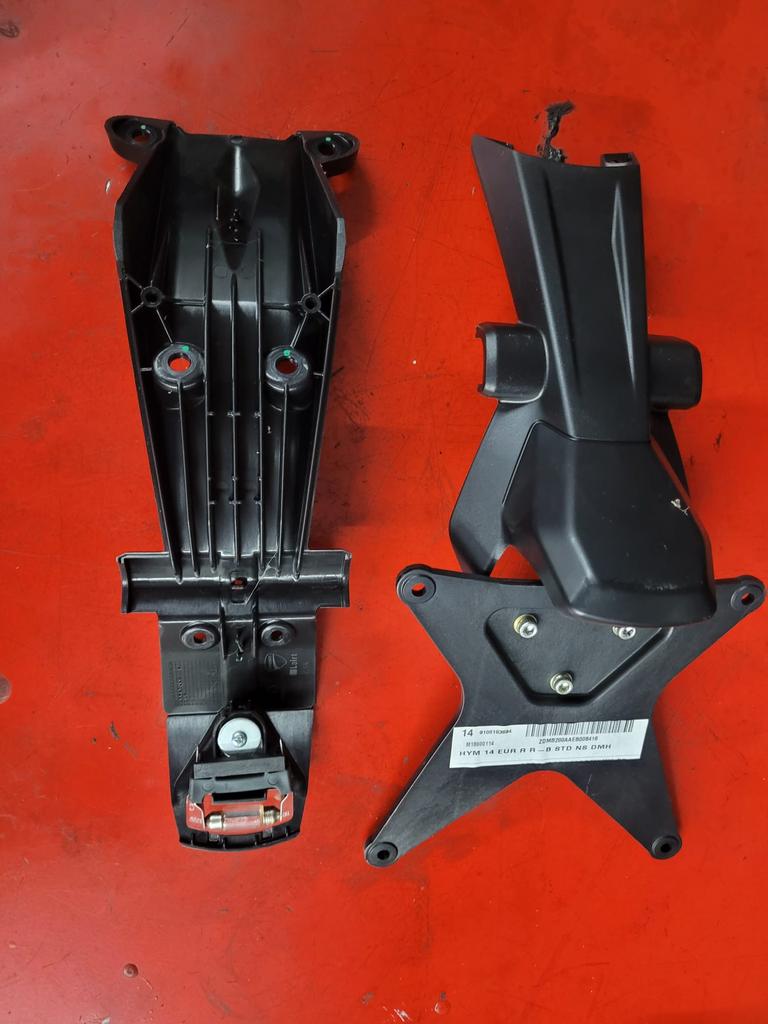 Ducati Hypermotard kentekenplaathouder / achterspatbord, Motoren, Ophalen of Verzenden, Gebruikt