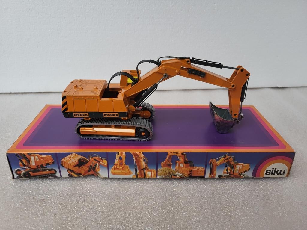 SIKU Großbagger 3413 in originele verpakking, Ophalen of Verzenden, Gebruikt, Hijskraan, Tractor of Landbouw, SIKU
