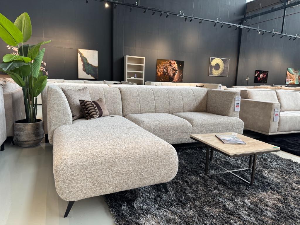 Direct ophalen | Hoekbank lounge Boucle | Comfort| Utrecht, Huis en Inrichting, Banken | Bankstellen, Ophalen, 250 tot 300 cm