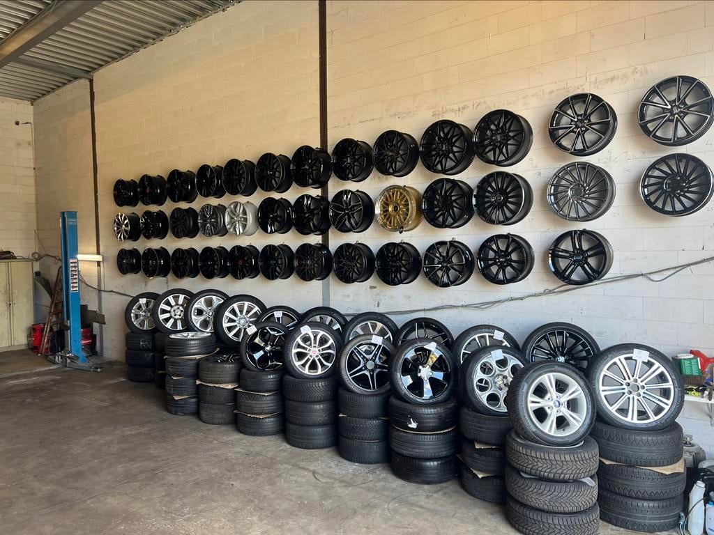 GEZOCHT Exclusieve Partij Velgen Met of Zonder Banden Inkoop, Ophalen, Zomerbanden, Velg(en)