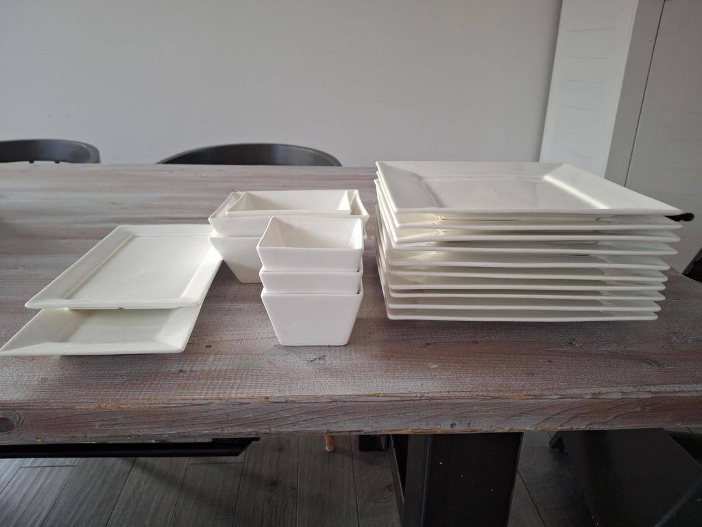 Gebruikt maar nog net servies Xenos, Ophalen of Verzenden, Zo goed als nieuw, Bord(en), Overige stijlen