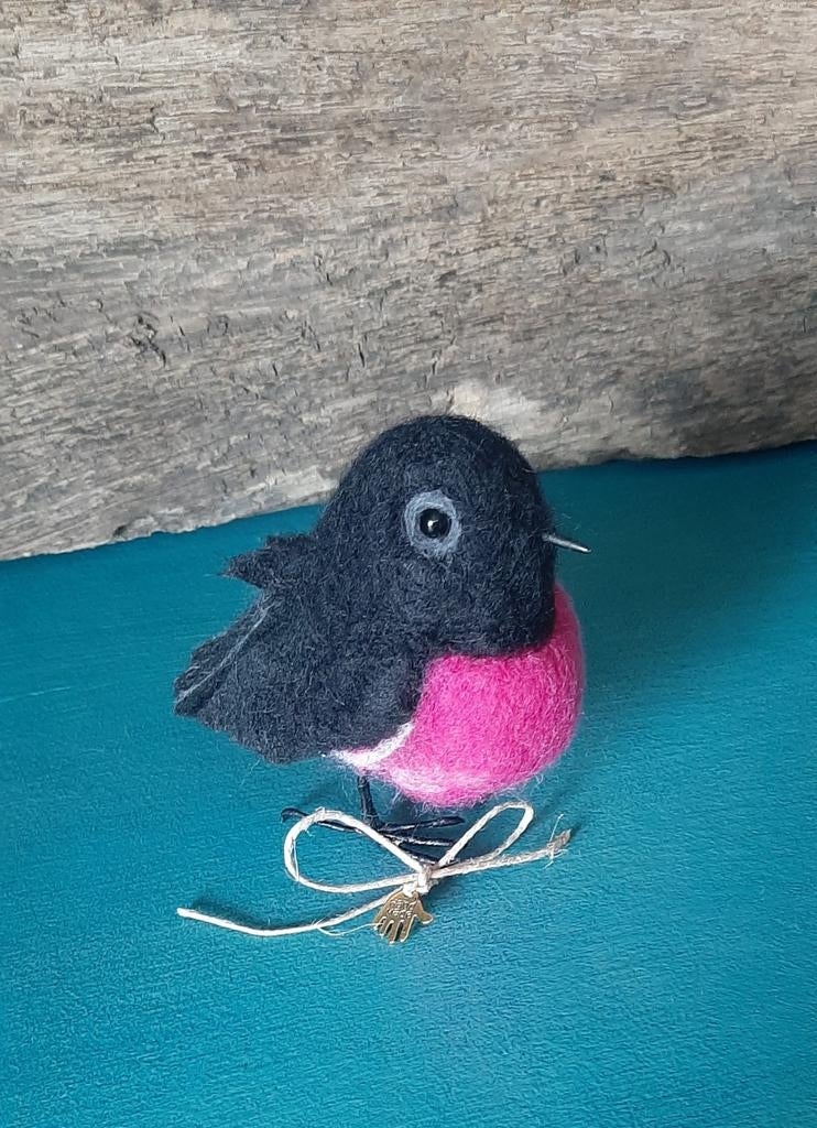 Genaaldvilte vogel de rose vliegenvanger wol handgemaakt, Ophalen of Verzenden, Nieuw, Overige typen, Wolvilt