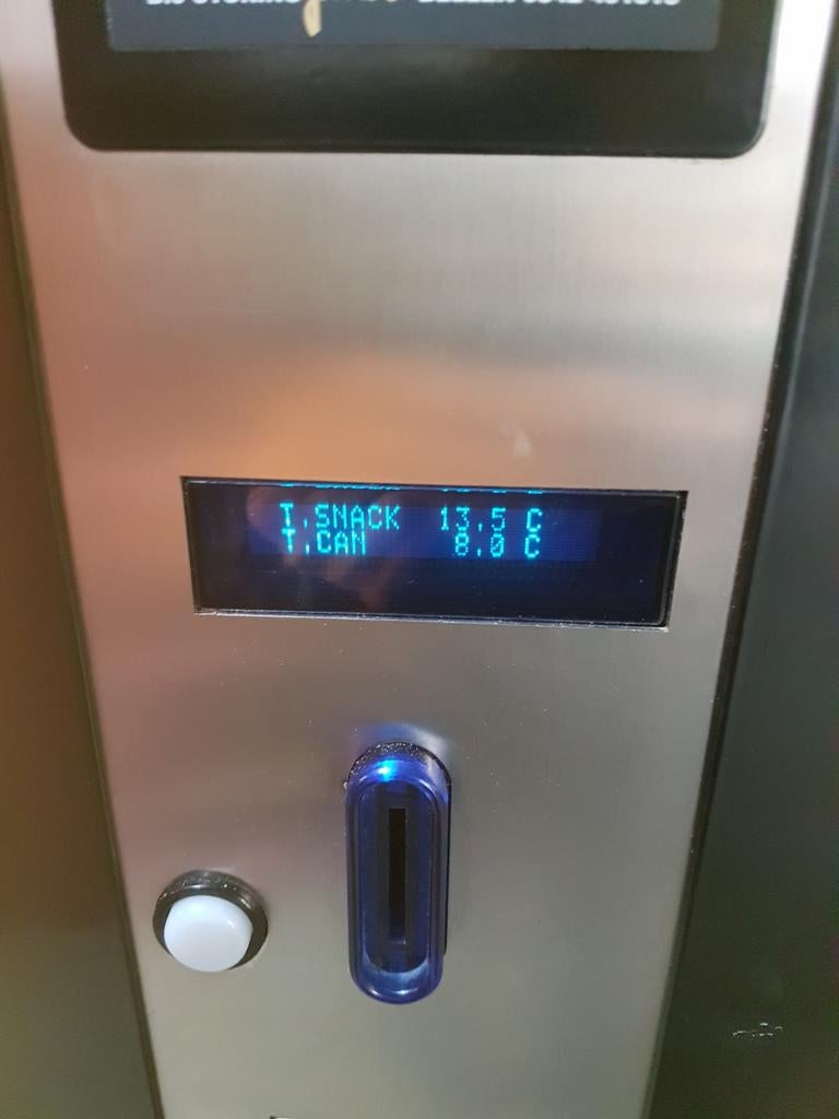 Vendo combi automaat gekoeld, Ophalen