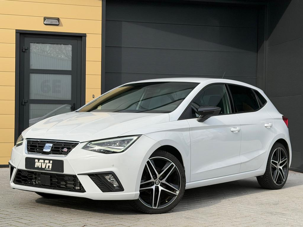 Seat IBIZA 1.0 TSI FR Business Intense Plus - Alcantara - Vi, Voorwielaandrijving, Gebruikt, Euro 6, 95 pk